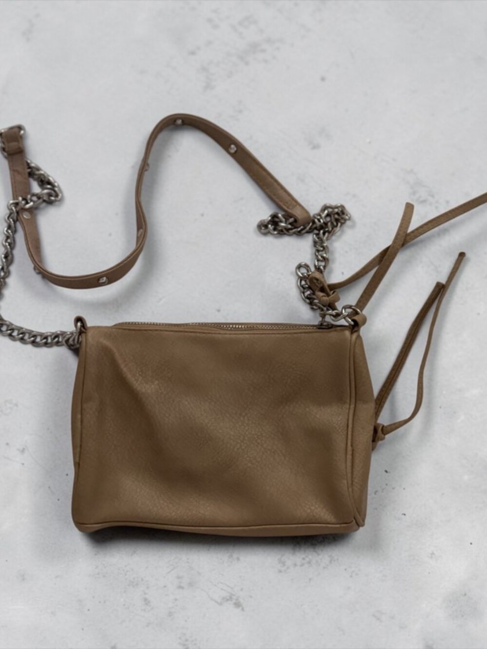 Cotton On taupe crossbody bag - Picture 2 of 5